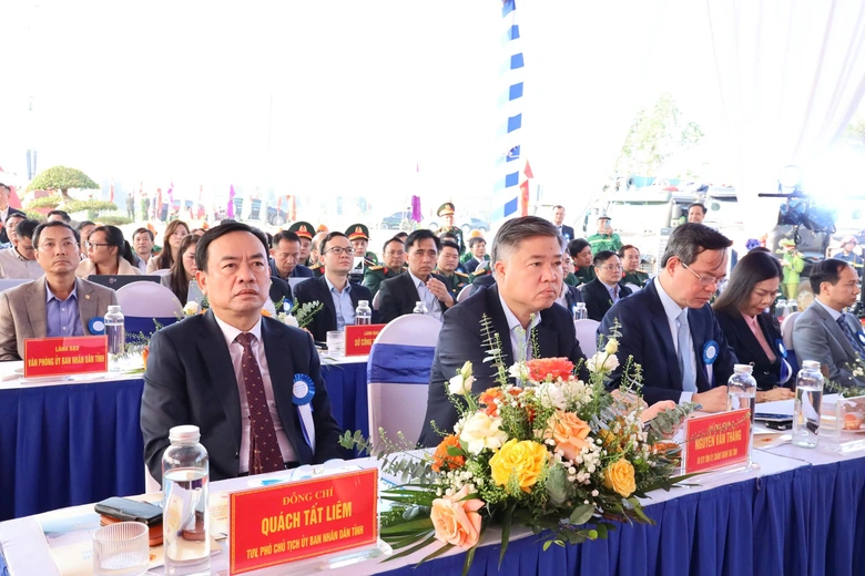 Ph&uacute; Thọ: Khởi c&ocirc;ng n&uacute;t giao IC2, IC5, tạo đột ph&aacute; kết nối tr&ecirc;n cao tốc Nội B&agrave;i - L&agrave;o Cai- Ảnh 3.