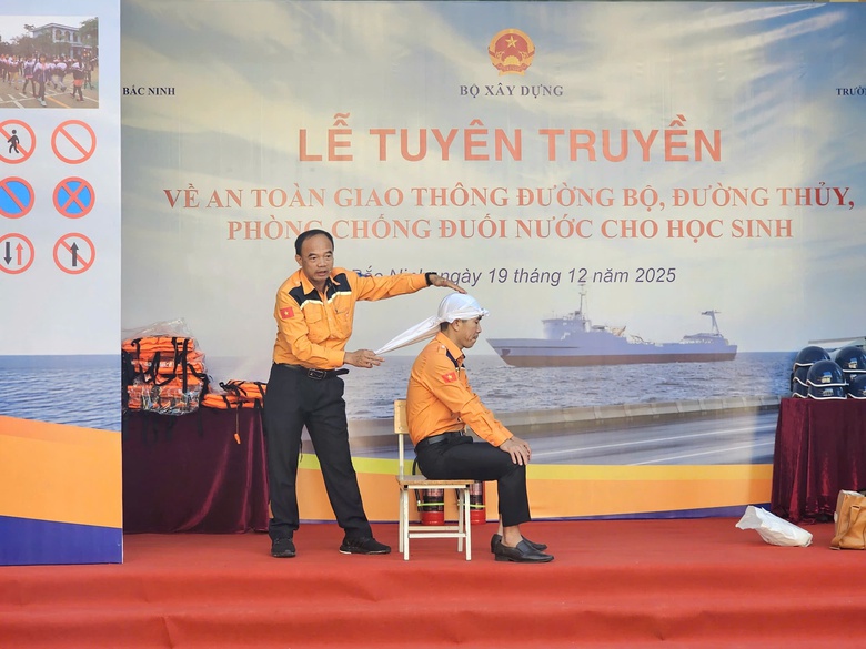 Bộ Xây dựng tổ chức tuyên truyền an toàn giao thông cho học sinh tại Bắc Ninh- Ảnh 7. Bộ Xây dựng tổ chức tuyên truyền an toàn giao thông cho học sinh tại Bắc Ninh- Ảnh 7.