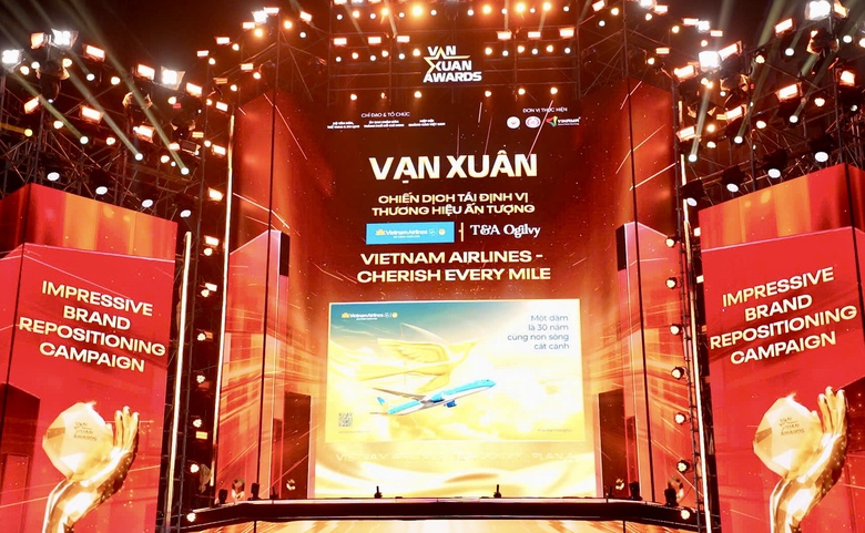 Vietnam Airlines được vinh danh tại Lễ trao giải Quảng c&aacute;o s&aacute;ng tạo - Vạn Xu&acirc;n Awards 2025- Ảnh 6.
