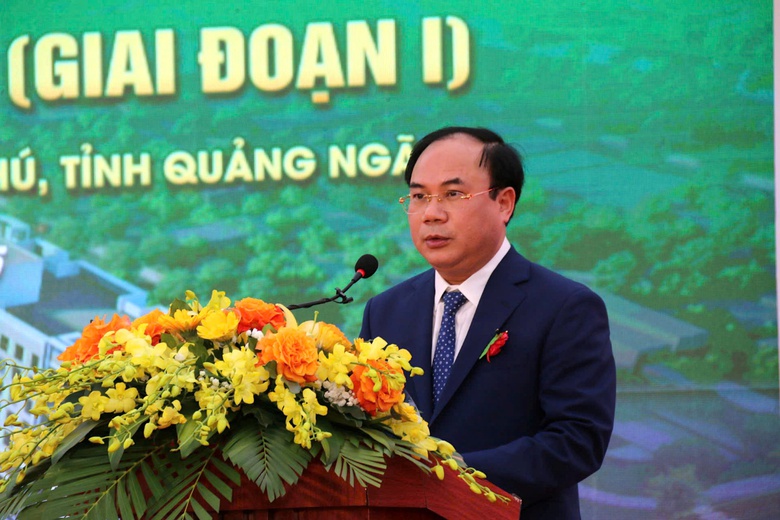 Deputy Minister Nguyen Van Sinh launches eastern Quang Ngai&rsquo;s first social housing project- Ảnh 1.