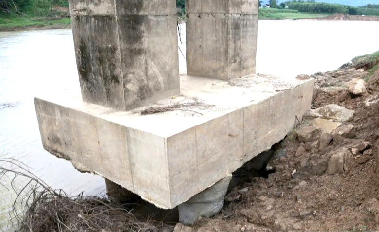 Nghệ An: Người d&acirc;n v&ugrave;ng cao mong sớm c&oacute; cầu treo qua s&ocirc;ng qua suối- Ảnh 4.