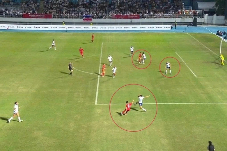 AFC phạt nặng trọng t&agrave;i khiến tuyển nữ Việt Nam mất Huy chương V&agrave;ng SEA Games 33?- Ảnh 2.