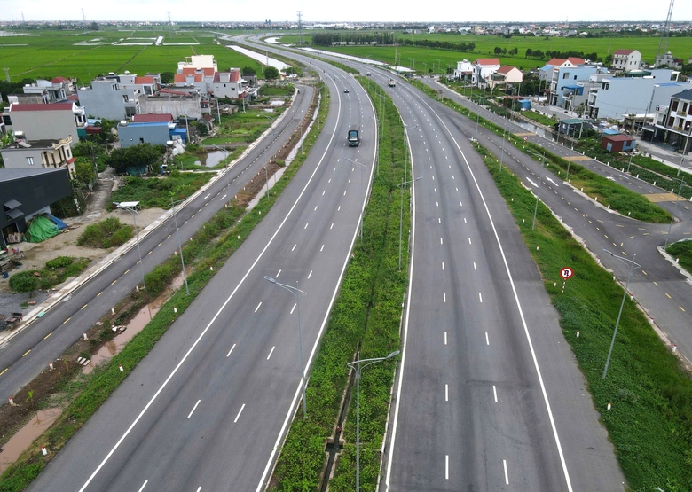 Ninh B&igrave;nh: Kh&aacute;nh th&agrave;nh tuyến đường Nam Định - Lạc Quần, r&uacute;t ngắn thời gian đi H&agrave; Nội- Ảnh 1.