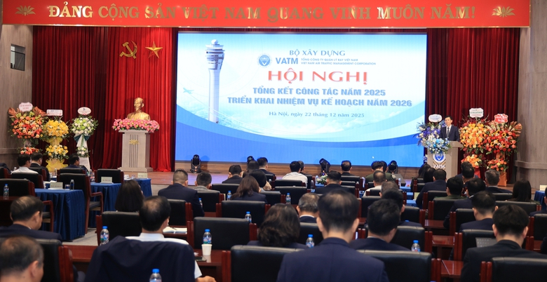 Thứ trưởng Lê Anh Tuấn: Mục tiêu an toàn là sống còn, hiện thực hóa “bầu trời thông minh”- Ảnh 2. Thứ trưởng Lê Anh Tuấn: Mục tiêu an toàn là sống còn, hiện thực hóa “bầu trời thông minh”- Ảnh 2.