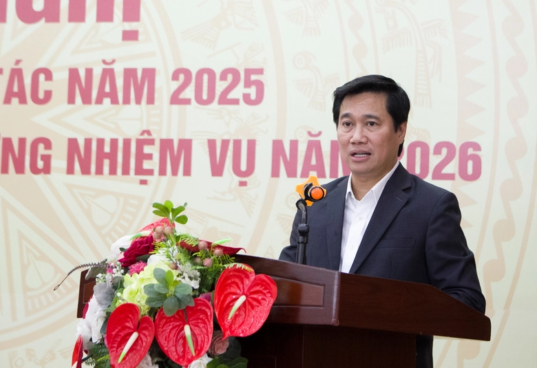 Thứ trưởng Bộ X&acirc;y dựng Nguyễn Tường Văn ph&aacute;t biểu chỉ đạo tại Hội nghị tổng kết c&ocirc;ng t&aacute;c năm 2025 v&agrave; triển khai phương hướng nhiệm vụ năm 2026 của Viện Kiến tr&uacute;c quốc gia.