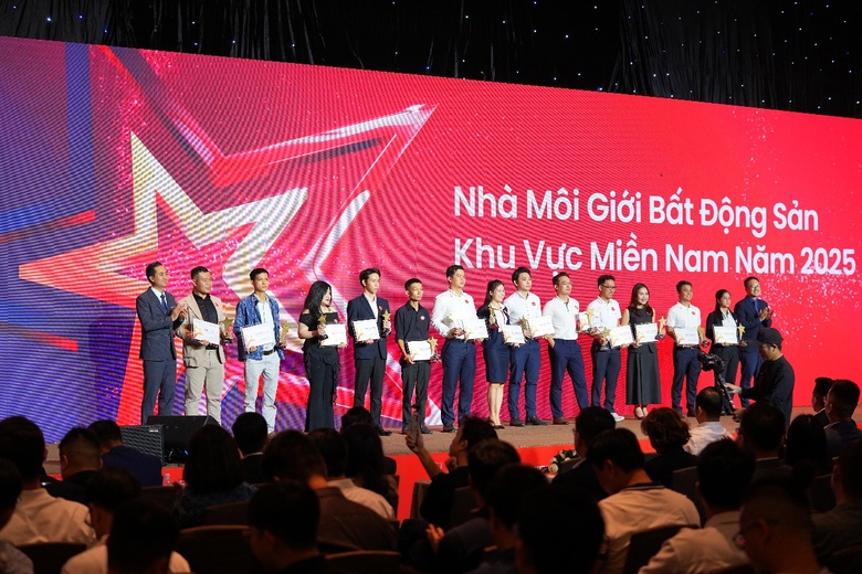 1% m&ocirc;i giới xuất sắc nhận giải Nh&agrave; m&ocirc;i giới bất động sản Việt Nam 2025- Ảnh 1.