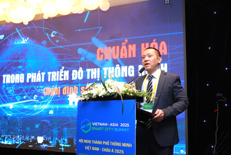 &Ocirc;ng Trần Ngọc Linh khẳng định, việc ban h&agrave;nh Nghị định số 269/2025/NĐ-CP l&agrave; y&ecirc;u cầu cấp b&aacute;ch nhằm ho&agrave;n thiện h&agrave;nh lang ph&aacute;p l&yacute; về ph&aacute;t triển đ&ocirc; thị th&ocirc;ng minh.