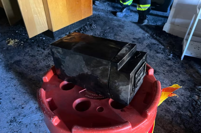 Giải ph&aacute;p mới giảm thiểu nguy cơ ch&aacute;y nổ pin lithium-ion- Ảnh 1.