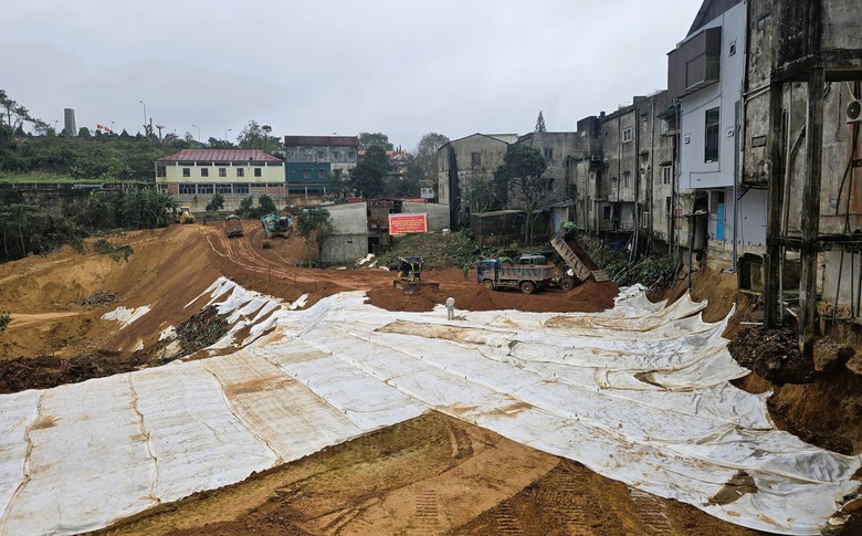 To&agrave;n cảnh c&ocirc;ng tr&igrave;nh &ldquo;chiến dịch Quang Trung&rdquo; tại Khe Sanh sau 7 ng&agrave;y thi c&ocirc;ng thần tốc- Ảnh 1.