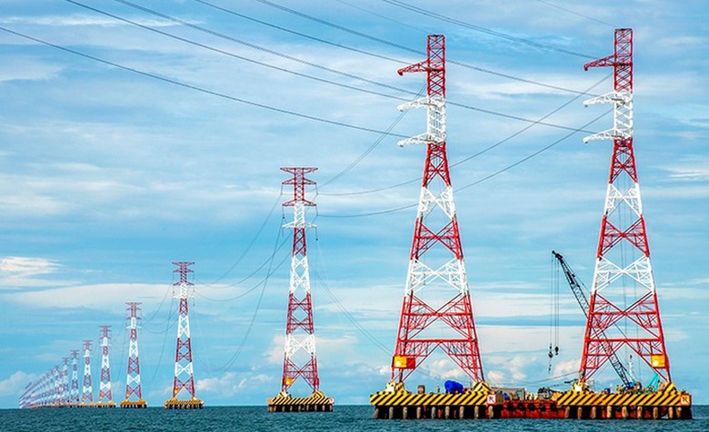 Ngành điện biến "điều không thể" thành hiện thực, mở lối cho Côn Đảo hiện đại, bền vững- Ảnh 1. Ngành điện biến "điều không thể" thành hiện thực, mở lối cho Côn Đảo hiện đại, bền vững- Ảnh 1.