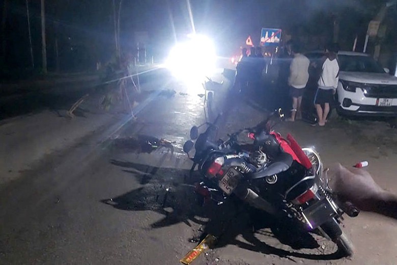 Hiện trường vụ tai nạn khiến ba người thương vong - Ảnh: Báo Hà Tĩnh. Hiện trường vụ tai nạn khiến ba người thương vong - Ảnh: Báo Hà Tĩnh.