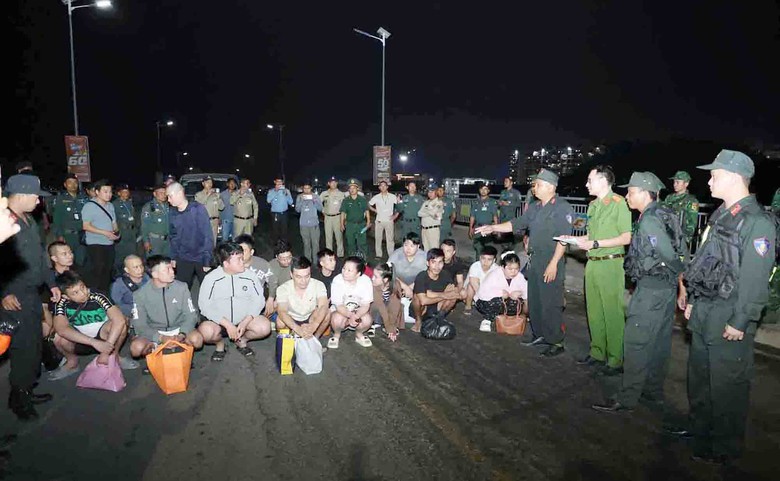 Tội phạm lừa đảo trực tuyến nhắm vào người già- Ảnh 1. Tội phạm lừa đảo trực tuyến nhắm vào người già- Ảnh 1.