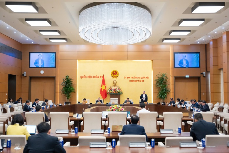 Thông qua Nghị quyết về tiếp công dân, xử lý đơn, thư khiếu nại, tố cáo với nhiều điểm mới- Ảnh 3. Thông qua Nghị quyết về tiếp công dân, xử lý đơn, thư khiếu nại, tố cáo với nhiều điểm mới- Ảnh 3.