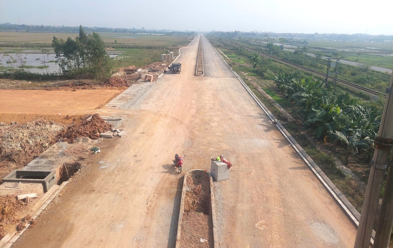 Ph&uacute; Thọ: Phấn đấu ho&agrave;n th&agrave;nh đường song song đường sắt H&agrave; Nội - L&agrave;o Cai th&aacute;ng 1/2026- Ảnh 3.