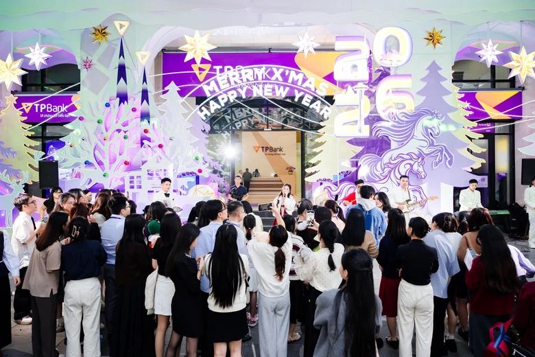 TPBank thắp s&aacute;ng Gi&aacute;ng sinh bằng trải nghiệm số v&agrave; những khoảnh khắc gần gũi- Ảnh 1.