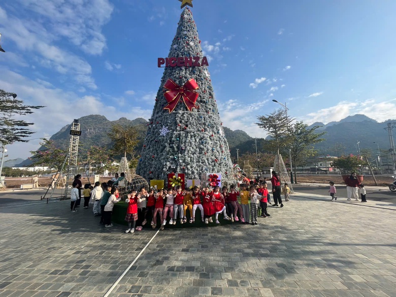 Đ&ecirc;m hội đặc biệt: Picenza Riverside Sơn La ch&agrave;o đ&oacute;n Noel- Ảnh 4.