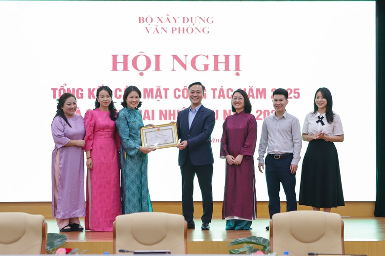 Thứ trưởng Nguyễn Việt H&ugrave;ng: Văn ph&ograve;ng Bộ l&agrave; "trung t&acirc;m điều phối", giữ mạch điều h&agrave;nh- Ảnh 5.