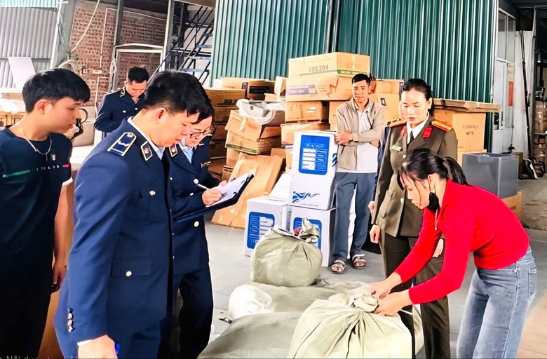 Ninh Bình: Phát hiện gần 6.000 thiết bị vệ sinh không rõ nguồn gốc- Ảnh 1. Ninh Bình: Phát hiện gần 6.000 thiết bị vệ sinh không rõ nguồn gốc- Ảnh 1.