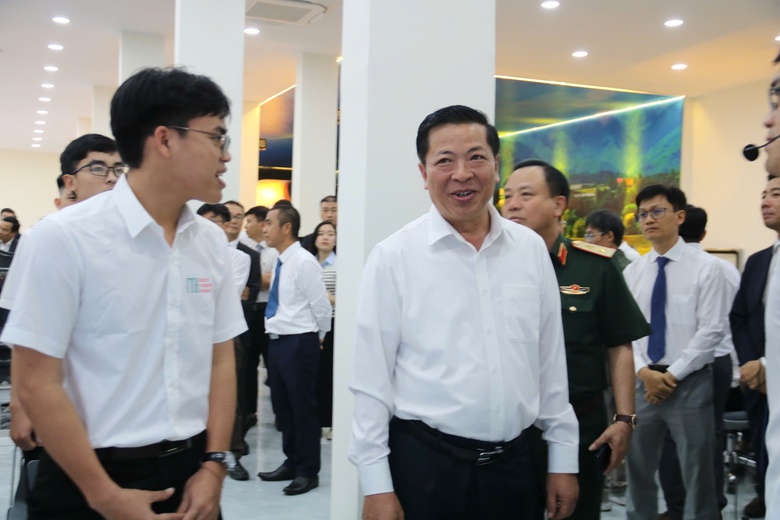 Bộ trưởng Trần Hồng Minh: Ph&ograve;ng m&ocirc; phỏng l&agrave; bước đột ph&aacute; đ&agrave;o tạo nh&acirc;n lực đường sắt- Ảnh 7.