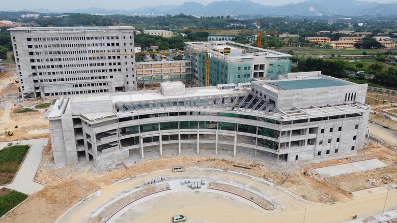 Tuyên Quang tăng cường cơ sở hạ tầng y tế, chăm lo sức khoẻ người dân- Ảnh 2. Tuyên Quang tăng cường cơ sở hạ tầng y tế, chăm lo sức khoẻ người dân- Ảnh 2.