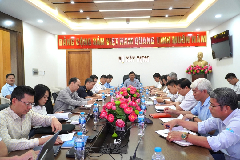 Gỡ điểm nghẽn hạ tầng v&agrave; thủ tục để tối ưu h&oacute;a khai th&aacute;c nh&oacute;m cảng biển số 4- Ảnh 1.