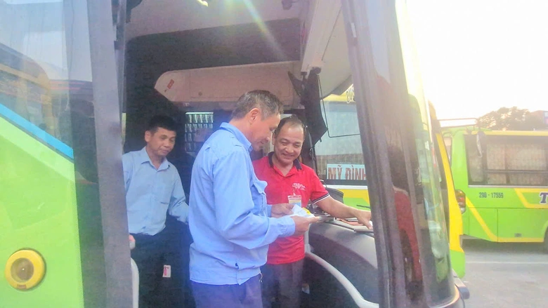 Bắc Ninh: Chủ động phương &aacute;n, bảo đảm ATGT vận tải h&agrave;nh kh&aacute;ch trong dịp Tết- Ảnh 1.