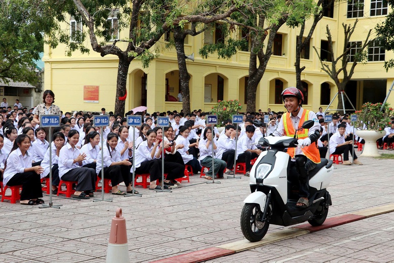 Nghệ An: Tai nạn giao th&ocirc;ng giảm s&acirc;u cả 3 ti&ecirc;u ch&iacute; nhờ m&ocirc; h&igrave;nh người d&acirc;n tự quản- Ảnh 5.