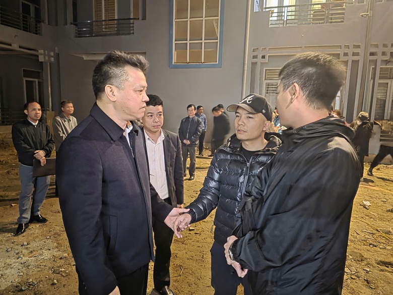 Ủy ban ATGT Quốc gia thăm hỏi gia đình nạn nhân vụ lật xe khách ở Lào Cai- Ảnh 1. Ủy ban ATGT Quốc gia thăm hỏi gia đình nạn nhân vụ lật xe khách ở Lào Cai- Ảnh 1.