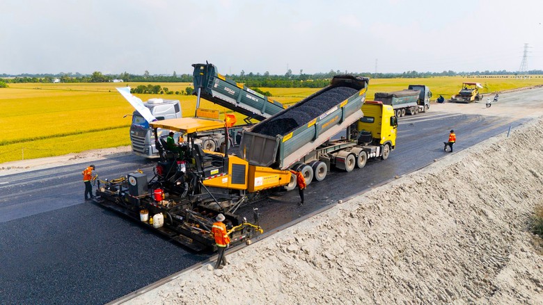 Bộ Xây dựng thúc tiến độ dự án cao tốc Châu Đốc -
Cần Thơ - Sóc Trăng- Ảnh 1. Bộ Xây dựng thúc tiến độ dự án cao tốc Châu Đốc -
Cần Thơ - Sóc Trăng- Ảnh 1.