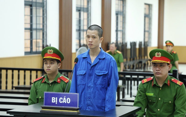 T&ecirc;n trộm 66 điện thoại iPhone tại một cửa h&agrave;ng ở An Giang nhận 14 năm t&ugrave;- Ảnh 1.