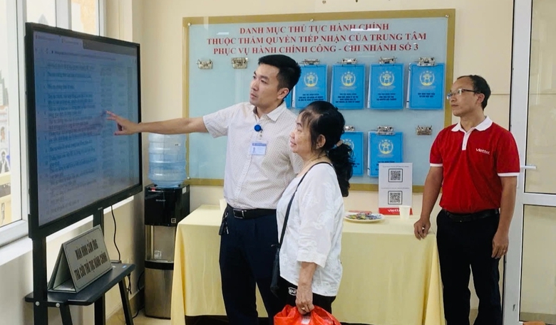 H&agrave; Nội t&aacute;i cấu tr&uacute;c 293 thủ tục h&agrave;nh ch&iacute;nh, tiết kiệm hơn 1.650 tỷ đồng mỗi năm- Ảnh 1.