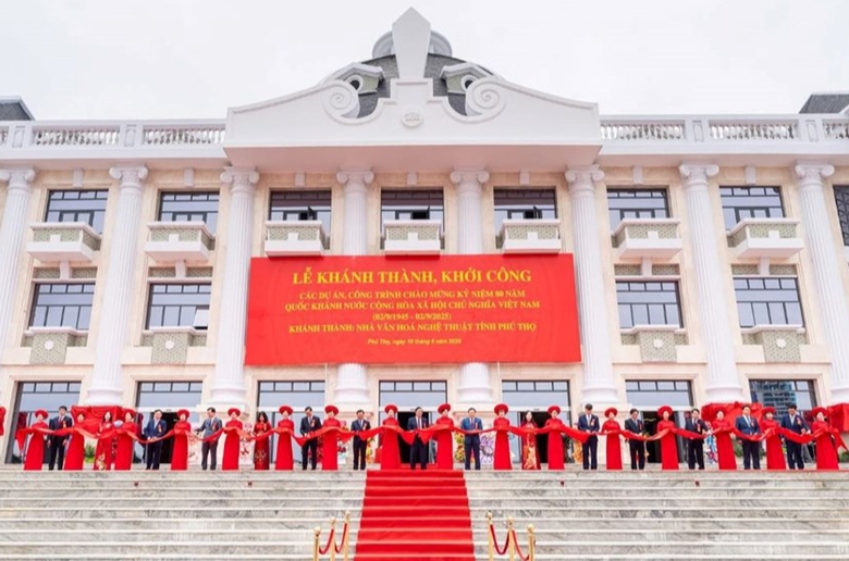 Gỡ n&uacute;t thắt mặt bằng gi&uacute;p Ph&uacute; Thọ tăng tốc giải ng&acirc;n đầu tư c&ocirc;ng năm 2025- Ảnh 1.