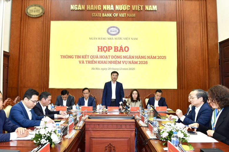 Dư nợ t&iacute;n dụng năm 2025 đạt 18,4 triệu tỷ đồng- Ảnh 1.