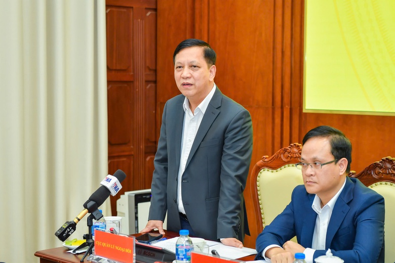 Ng&acirc;n h&agrave;ng Nh&agrave; nước đang xem x&eacute;t 9 hồ sơ xin cấp ph&eacute;p sản xuất v&agrave;ng miếng- Ảnh 1.