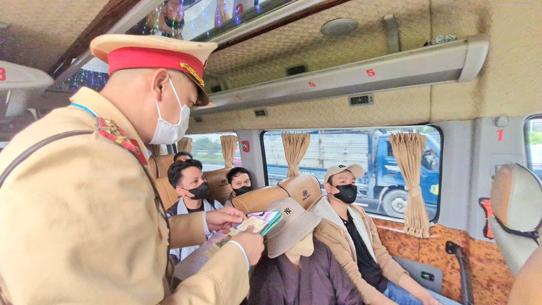 Bắc Ninh: Ki&ecirc;n quyết xử l&yacute;, bảo đảm giao th&ocirc;ng an to&agrave;n, th&ocirc;ng suốt trong dịp Tết- Ảnh 4.