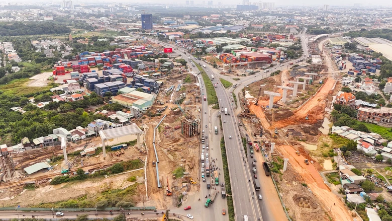 C&ocirc;ng đo&agrave;n Ban QLDA đường Hồ Ch&iacute; Minh: Phong tr&agrave;o thi đua l&agrave; động lực ho&agrave;n th&agrave;nh nhiệm vụ- Ảnh 1.