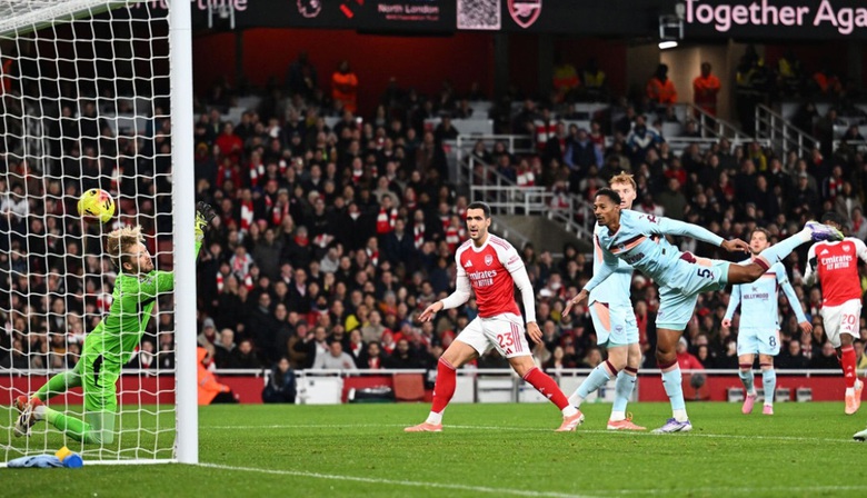 Đ&aacute;nh bại Brentford, Arsenal&nbsp;gia tăng khoảng c&aacute;ch với Man City- Ảnh 1.