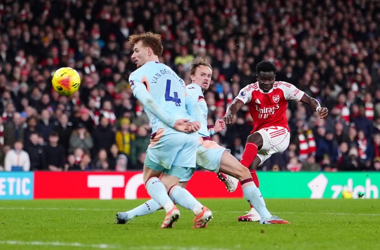 Đ&aacute;nh bại Brentford, Arsenal&nbsp;gia tăng khoảng c&aacute;ch với Man City- Ảnh 2.