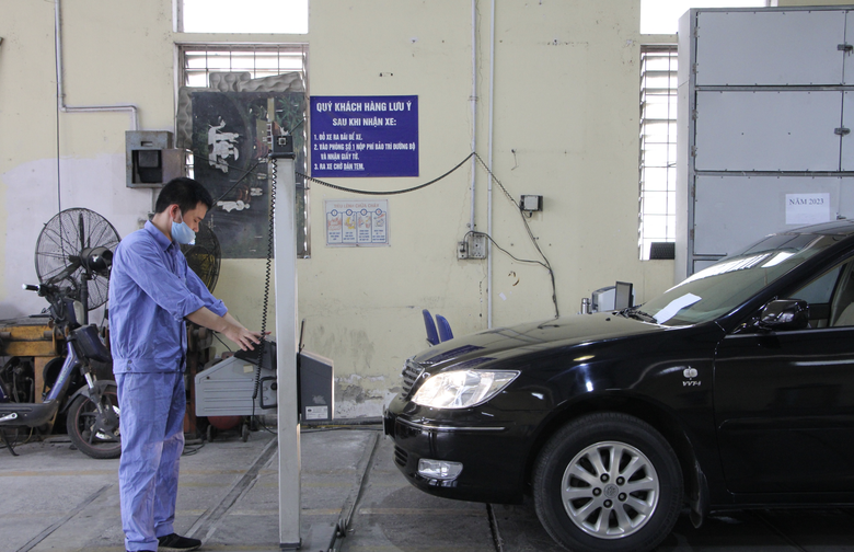 Đăng kiểm ô tô dịp Tết Dương lịch: Nơi nghỉ 4 ngày, nơi chỉ nghỉ 1 ngày- Ảnh 2. Đăng kiểm ô tô dịp Tết Dương lịch: Nơi nghỉ 4 ngày, nơi chỉ nghỉ 1 ngày- Ảnh 2.