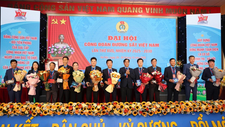 Đại hội XVII C&ocirc;ng đo&agrave;n Đường sắt VN: Đổi mới to&agrave;n diện, v&igrave; đo&agrave;n vi&ecirc;n, người lao động- Ảnh 4.