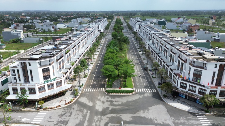 Quảng Ng&atilde;i: Cấp x&atilde; quản l&yacute; kiến tr&uacute;c mặt ngo&agrave;i nh&agrave; ở- Ảnh 1.