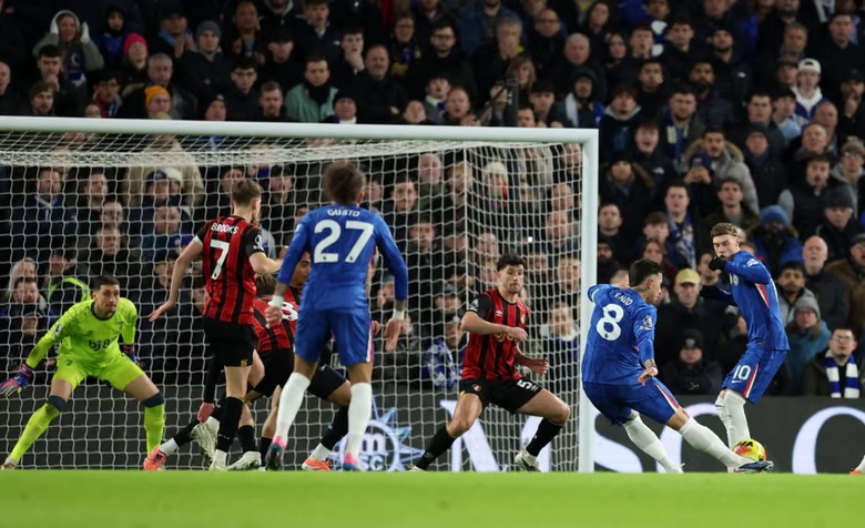 H&agrave;ng thủ lỏng lẻo, Chelsea bị Bournemouth cầm h&ograve;a ngay tại Stamford Bridge- Ảnh 1.
