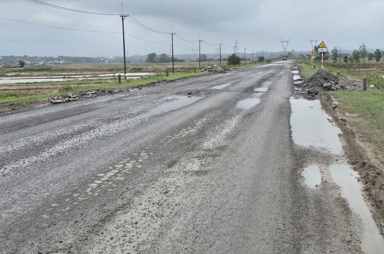 Tuyến tỉnh lộ huyết mạch ở Quảng Trị hư hỏng nặng được đầu tư sửa chữa thế n&agrave;o?- Ảnh 9.