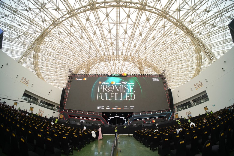 Kh&ocirc;ng gian b&ecirc;n trong sự kiện eSports hot hit nhất cuối năm 2025