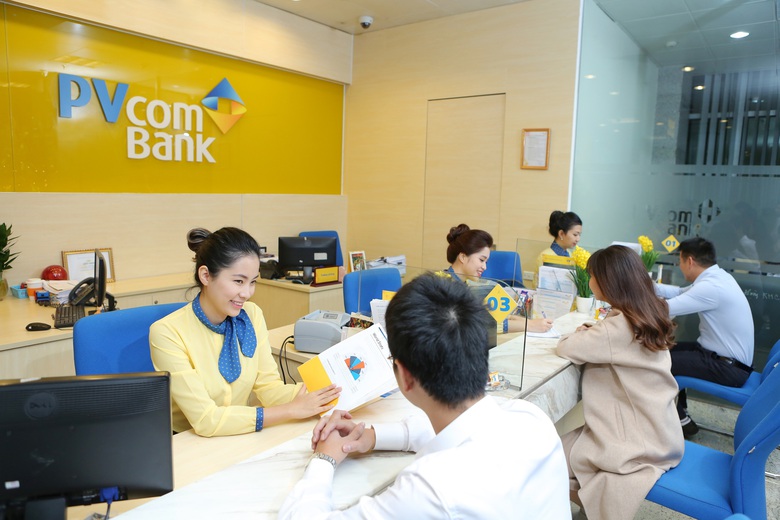 PVcomBank v&agrave;o Top 100 Nơi l&agrave;m việc tốt nhất Việt Nam 2025- Ảnh 1.