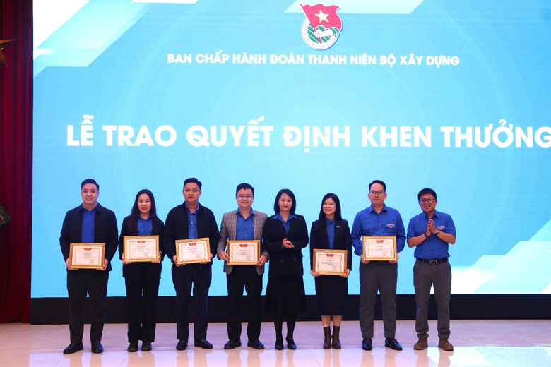 Tuổi trẻ Bộ X&acirc;y dựng gắn hoạt động Đo&agrave;n với nhiệm vụ ch&iacute;nh trị- Ảnh 5.