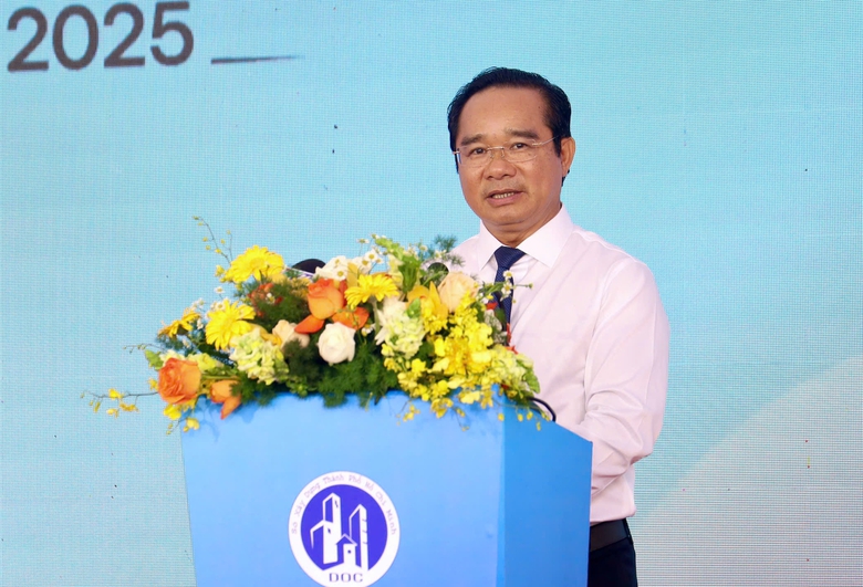 Kh&aacute;nh th&agrave;nh c&ocirc;ng tr&igrave;nh chỉnh trang đường L&ecirc; Lợi, ho&agrave;n thiện diện mạo trung t&acirc;m TP.HCM- Ảnh 2.