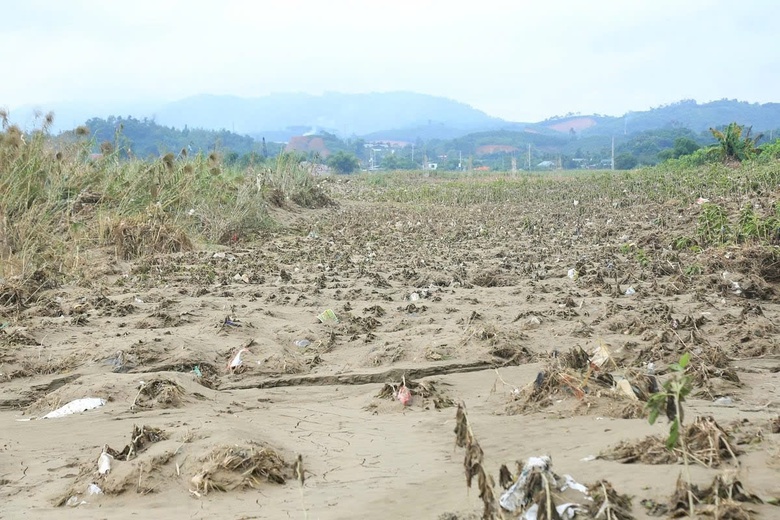 B&agrave;i 2: Hỗ trợ phục hồi sản xuất, kh&ocirc;ng để "tr&ecirc;n n&oacute;ng, dưới lạnh"- Ảnh 3.