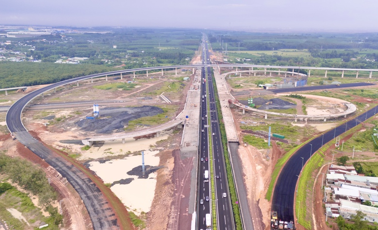 Từ 9/12 xe được l&ecirc;n cầu vượt nh&aacute;nh qua n&uacute;t giao Long Th&agrave;nh- Ảnh 1.