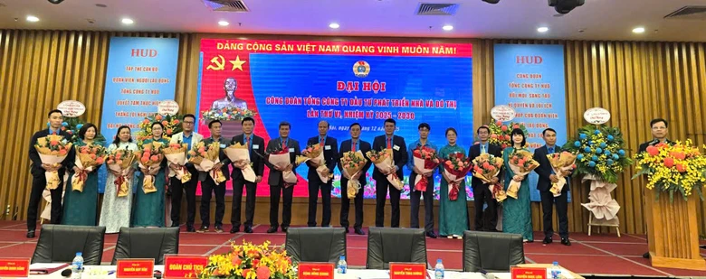 Tổng c&ocirc;ng ty HUD đề ra nhiệm vụ c&ocirc;ng đo&agrave;n tham gia t&aacute;i cơ cấu doanh nghiệp- Ảnh 4.